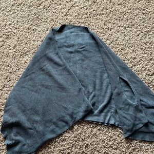 Lululemon cape/pancho